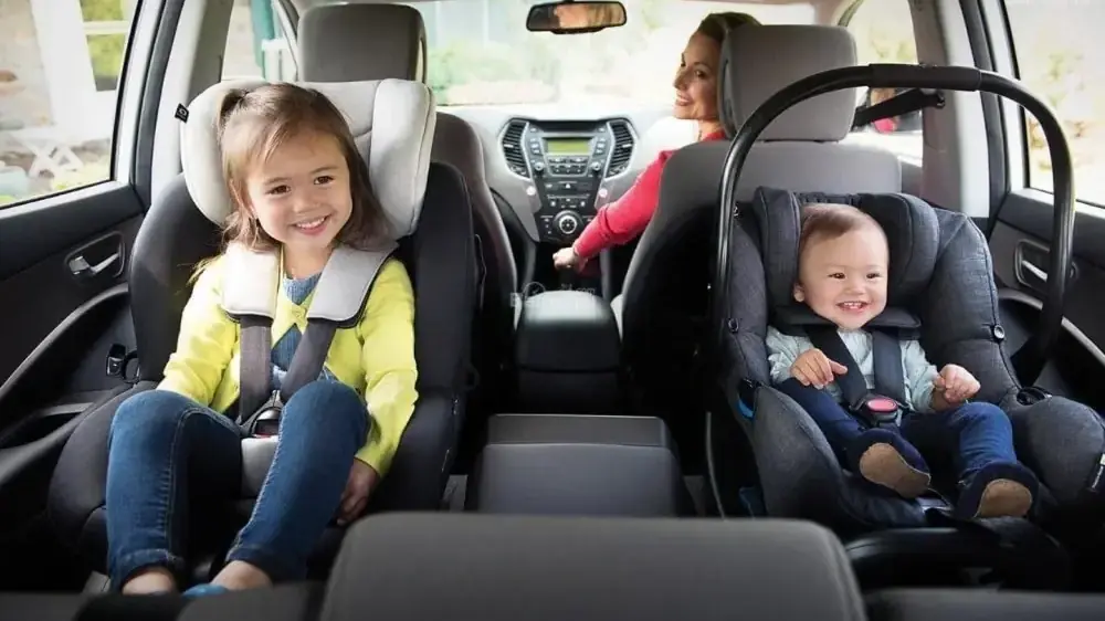 Thiết bị an toàn trên ô tô: Ưu tiên tối đa cho an toàn của trẻ